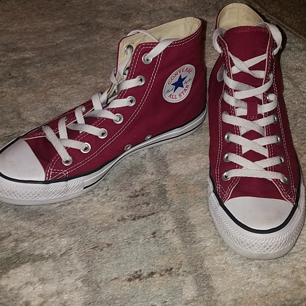 Maroon/deep red high top converse